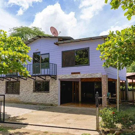 Casa Almendro Playa Panama Villa